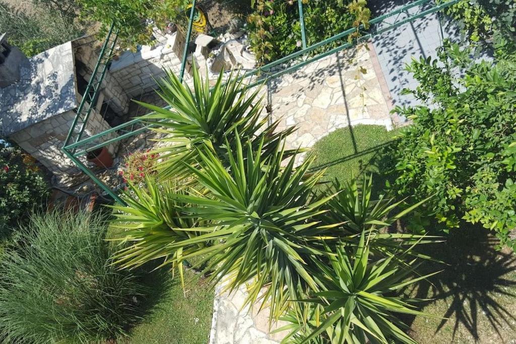 Three Bedroom Apartment Between Trogir And Split Kaštela Extérieur photo