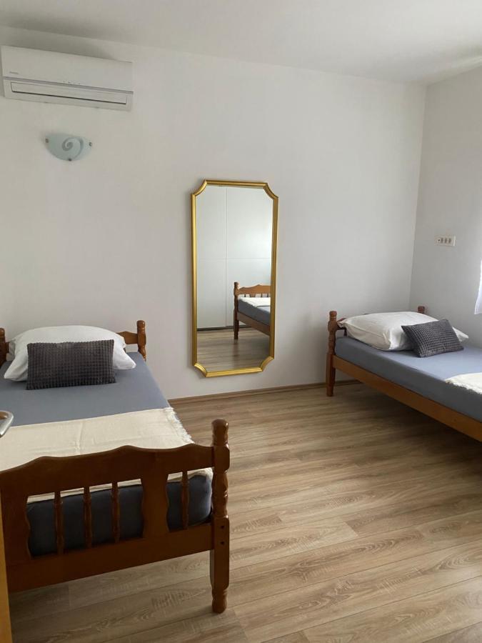 Three Bedroom Apartment Between Trogir And Split Kaštela Extérieur photo