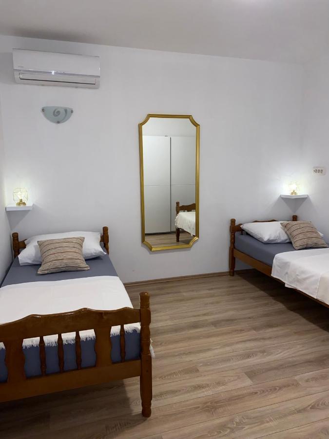 Three Bedroom Apartment Between Trogir And Split Kaštela Extérieur photo